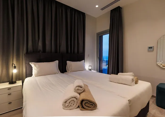 Napa Hills Seaview - Iris