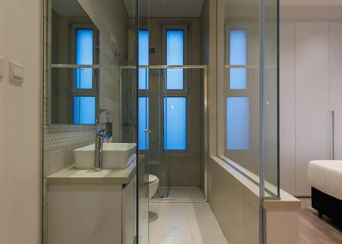 Napa Hills Seaview - Iris